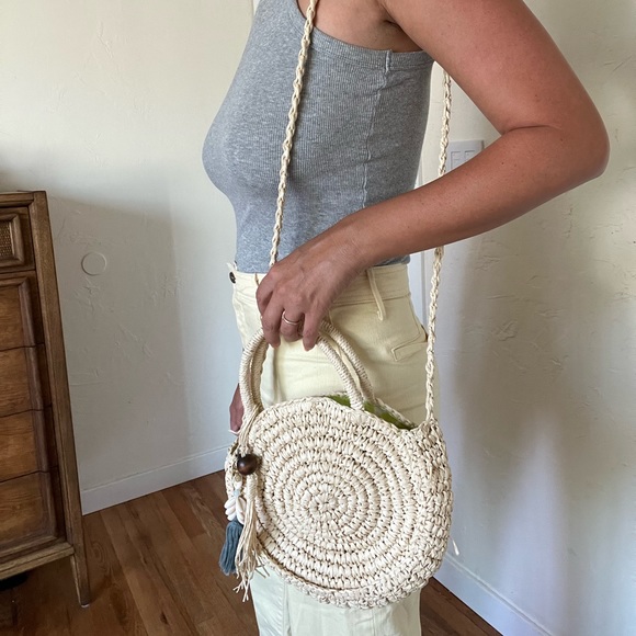 Solid & Striped Straw Boho Beach Bag - Picture 5 of 6